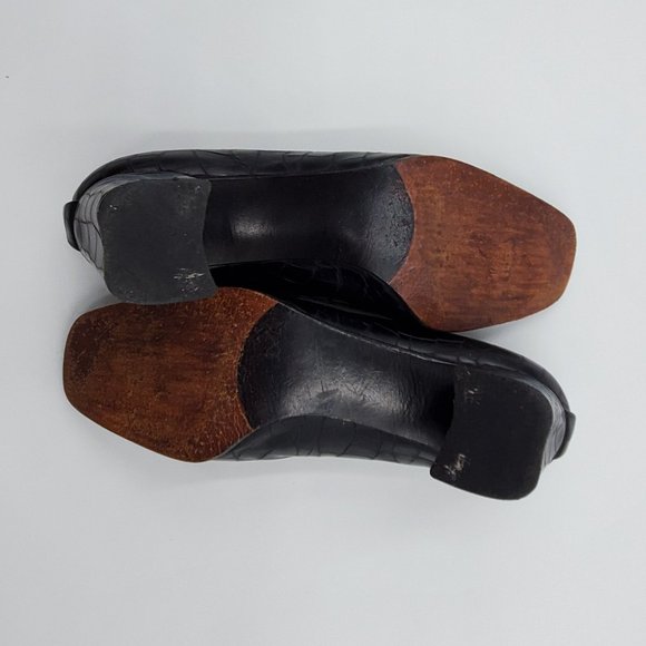 Stuart Weitzman chocolate brown croc pumps - Picture 8 of 8